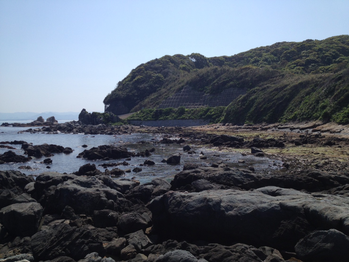 志賀島の青い海と小島