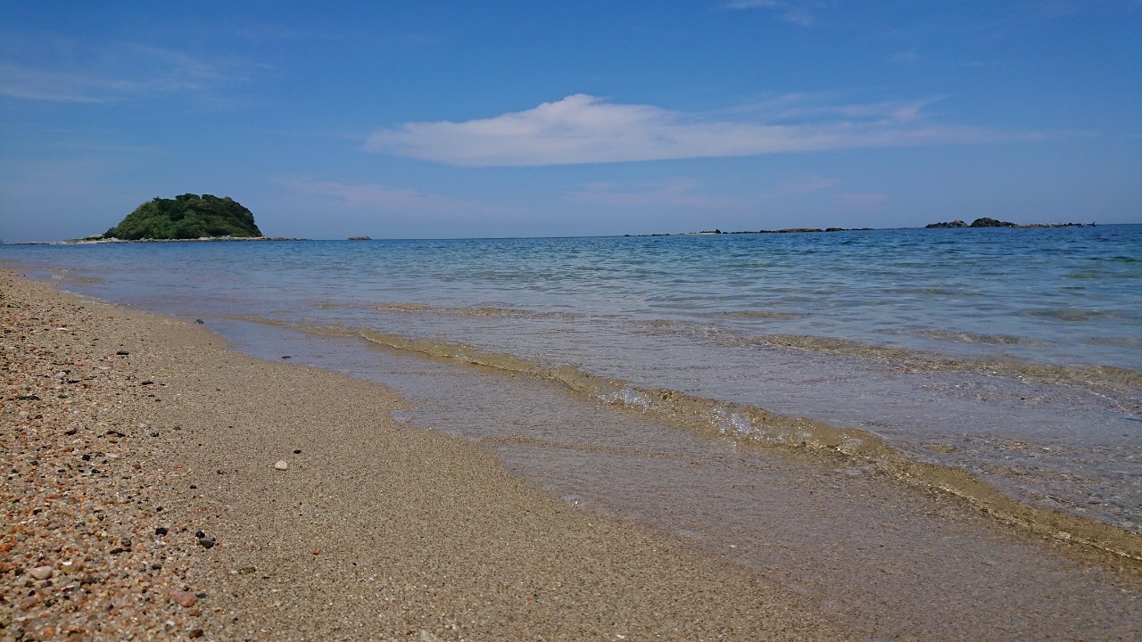 志賀島の海岸・砂浜と玄界灘