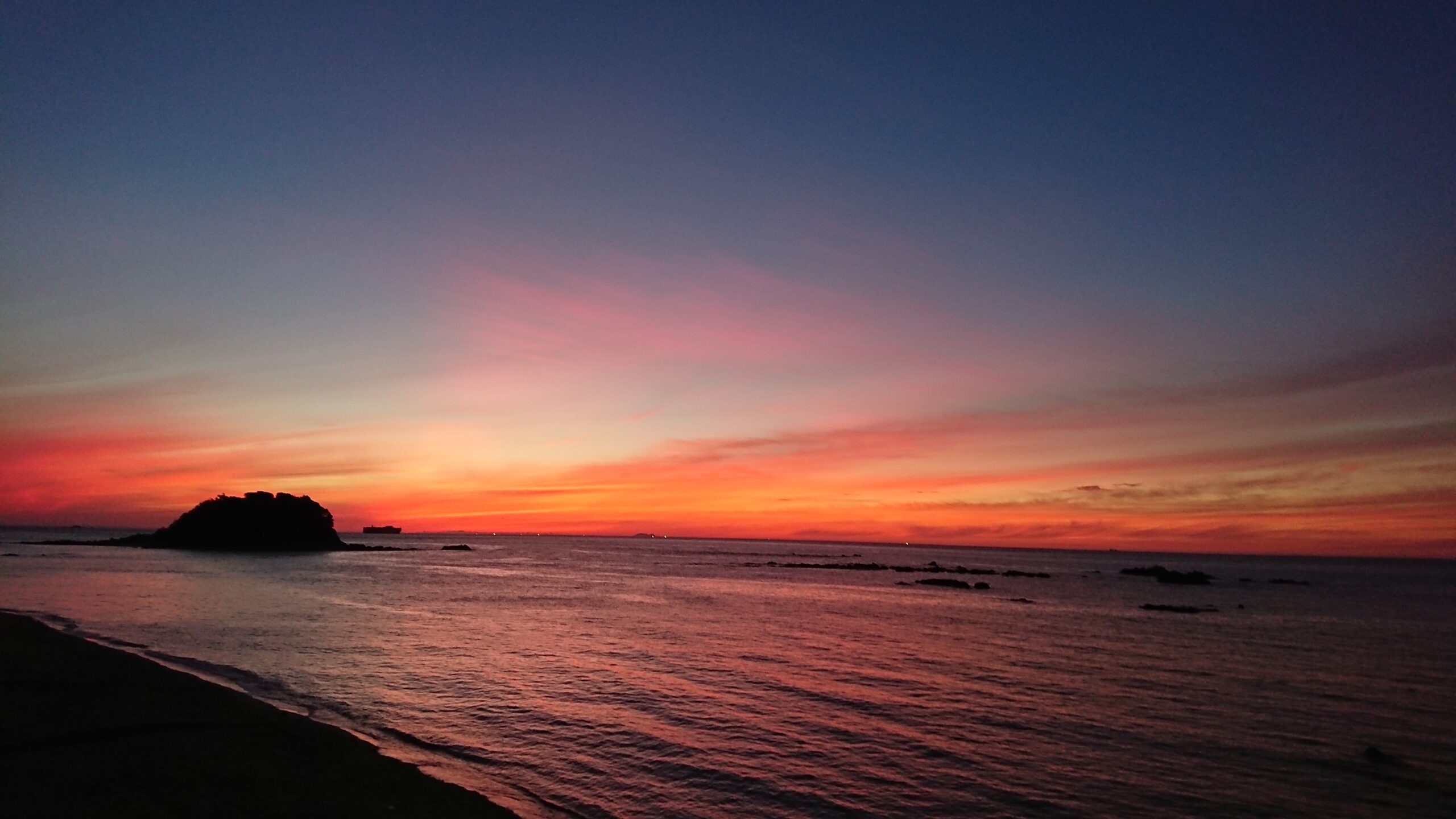 志賀島の海に沈む夕日