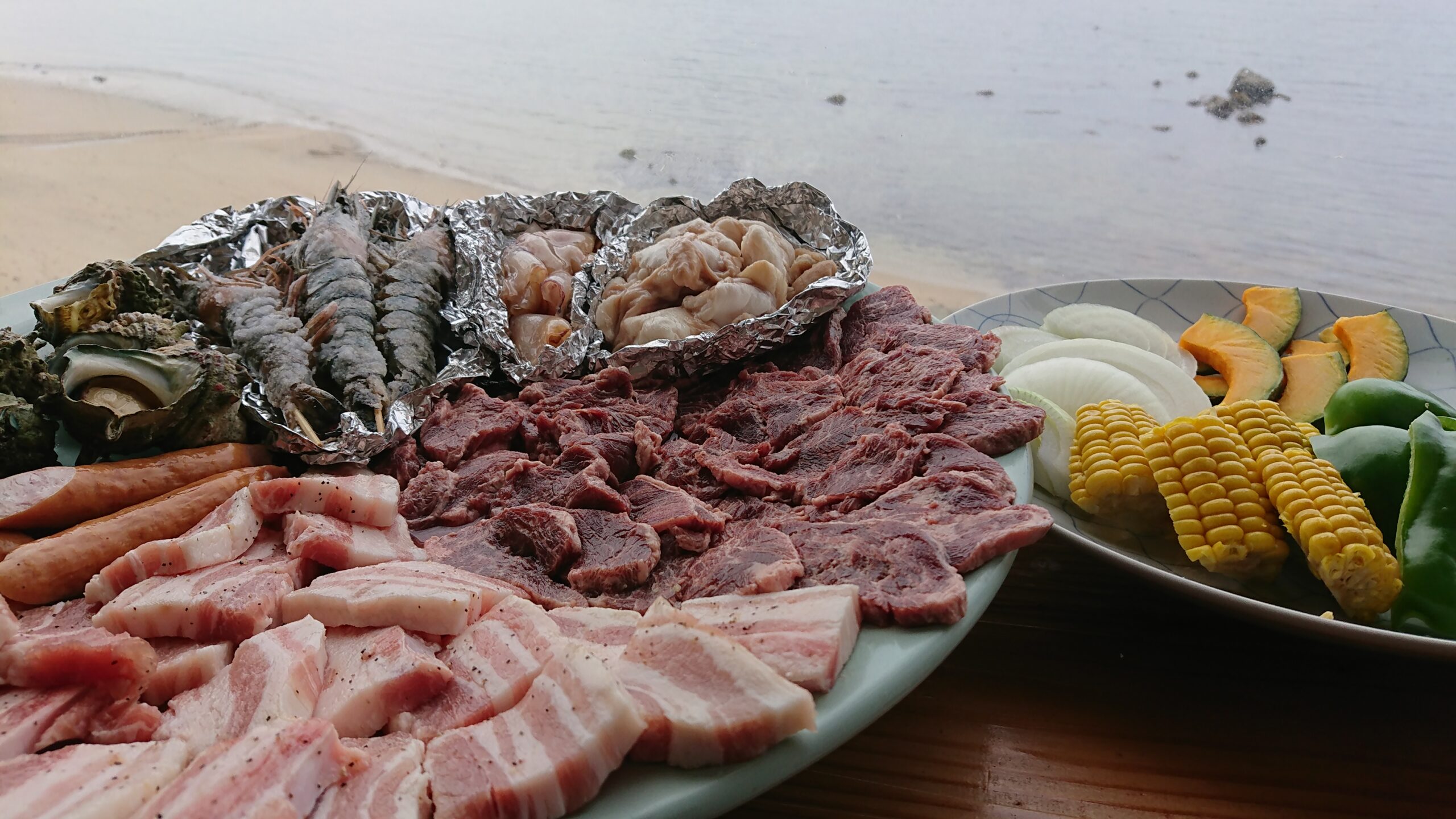 志賀島の海辺で楽しむBBQ 海鮮・肉・野菜の食材