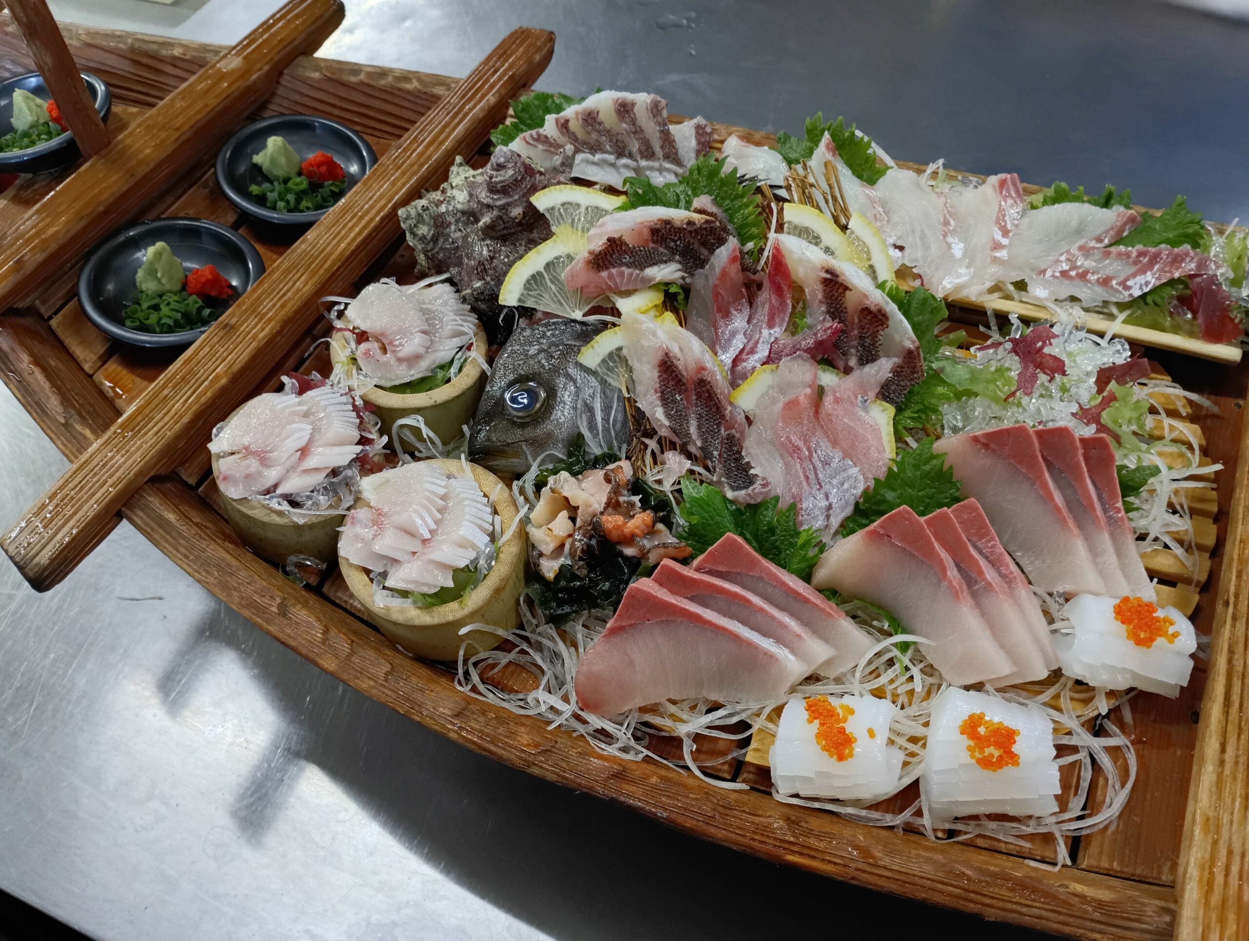 満帆荘の海の幸・船盛り